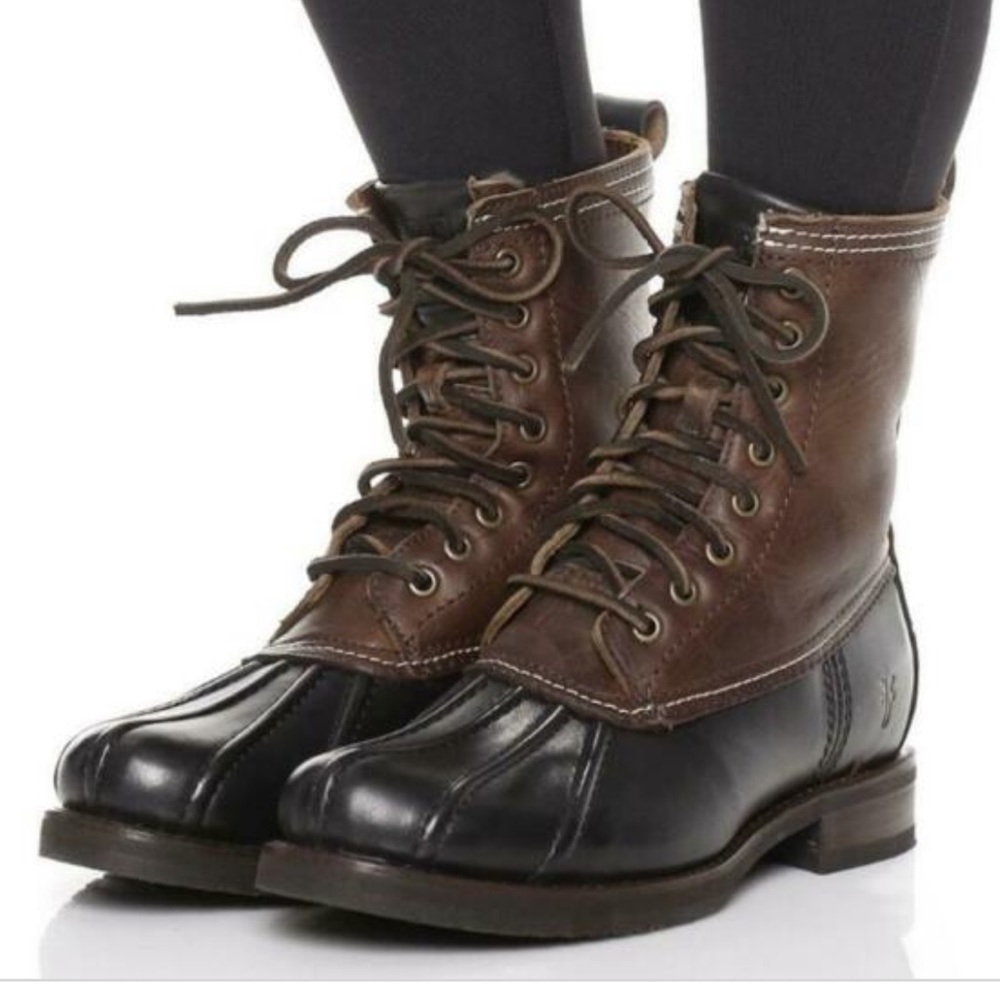 Frye Veronica Duck Boot Shearling lined